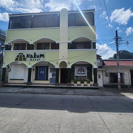 Nakum Hotel Flores Exterior photo